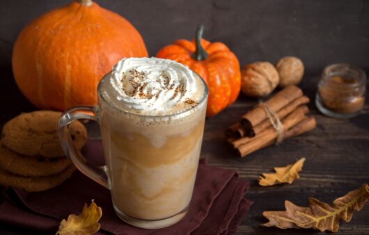 Pumpkin spice latte jeb ķirbju latte